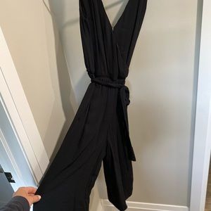 Babaton / Aritzia Jumper